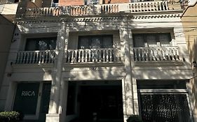 Departamento en calle principal, cómodo, hasta 4.